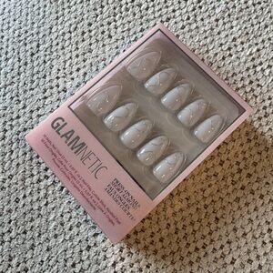 Glamnetic Press-On Nails - Silent Night